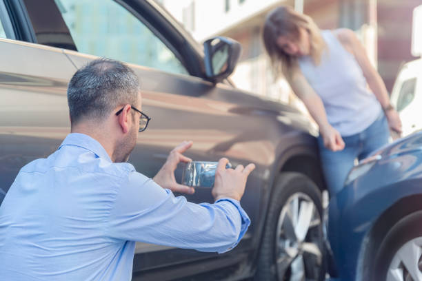 Professional Sr22 Insurance technician working in Miami, FL